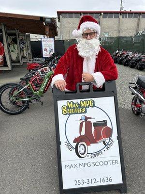 Max Mpg Scooters is ready for the holidays!