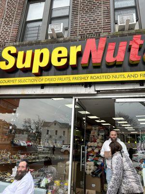 Super Nuts