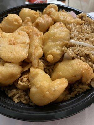 Sweet n sour Chicken lunch special. Freshly, tasty chicken and flavorful fried rice. Sauce was requested on the side and was great!