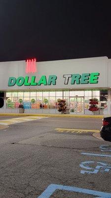 Front of Dollar Tree - Laskin Rd, VB