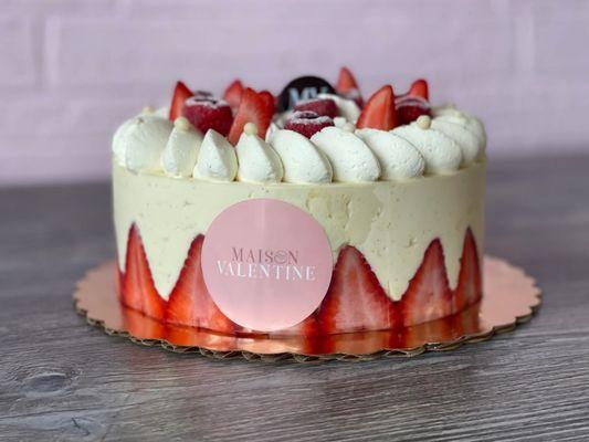 Fraisier! Vanilla cream, Sponge cake & strawberries