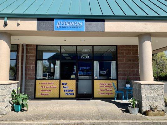 Hyperion's Portland store front. We're here and ready to help!