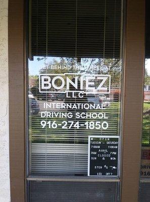 Boniez International Driving School