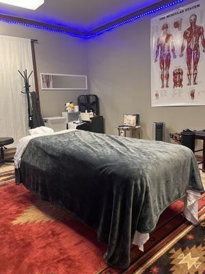 Massage table