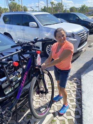 Selena at Andante Bike Shop is the ultimate  professional ! Great customer service and great attitude !