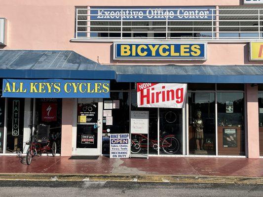 Bicycle Shop at The Pink Plaza mm103.4