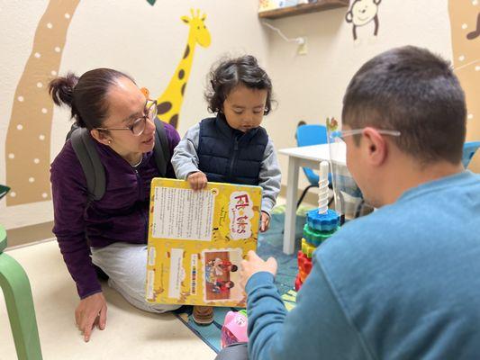 Bilingual Play-based Early Intervention session