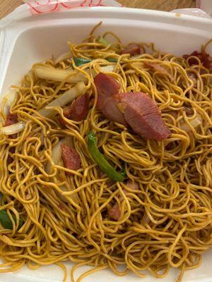 Very dry BBQ Chow Mein. No flavor.