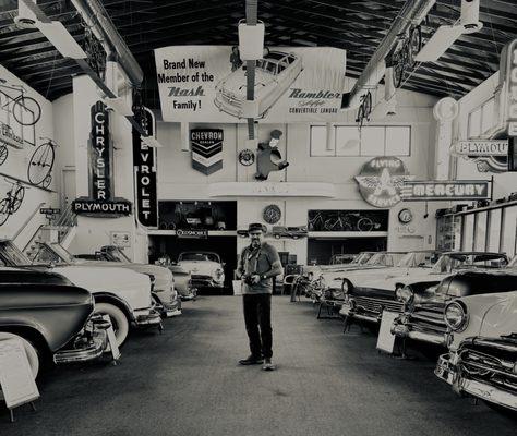 Vehicle Display barn garage