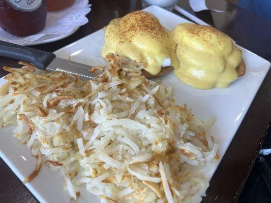 Harbor Crab Cake Benedict