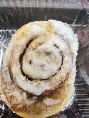 Cinnamon Rolls by Nosh Bakery