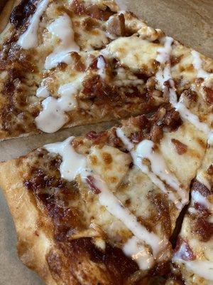 Chicken bacon ranch pizza