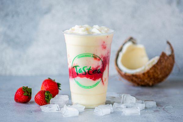 Ooh La La: Coconut and pineapple smoothie with strawberry bits