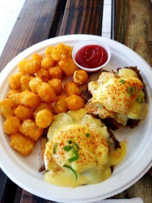 Kalbi eggs benedict, yummy