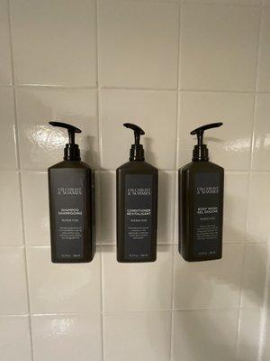 Shower amenities