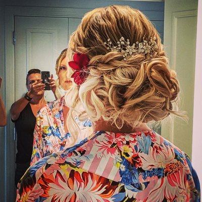 Beautiful Sweeping Bridal Updo