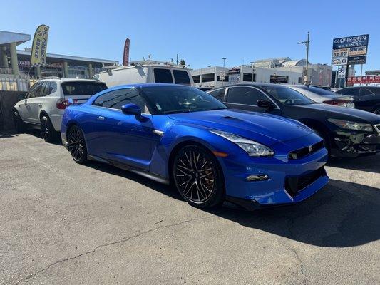 Nissan GTR Llumar irx35 all around and air 80 front windshield