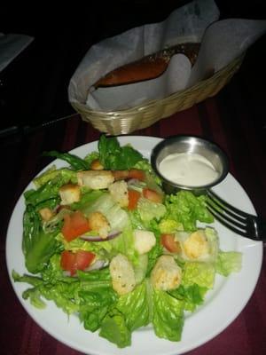 House salad and bread