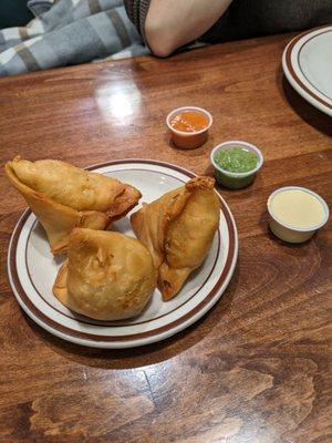 Veggie samosas with chutneys