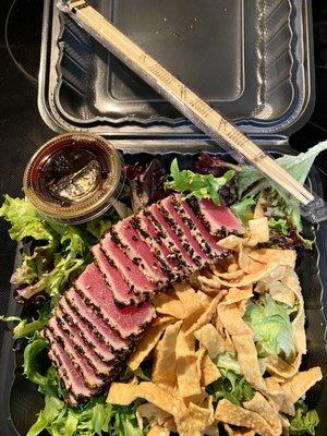 Seared ahi tuna (minus the seaweed salad & green onions) - note 14 slices in this order