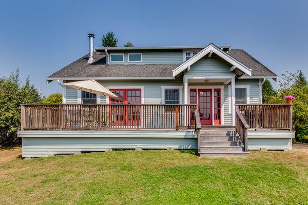 Huge downtown Poulsbo home - walk to everything #realestate #poulsbo