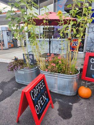 Little outside table