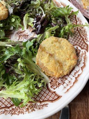 Fried Green Tomatoes - delicious! As usual, excellent entrees and quality service.