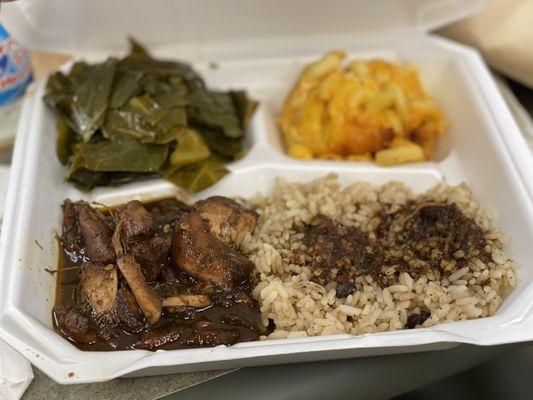 Momma Luv’s Soul & Carribean Food