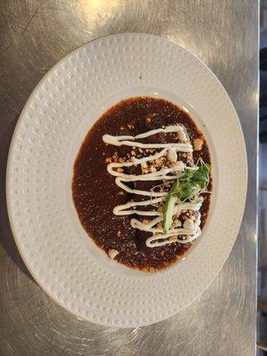 Mole enchiladas