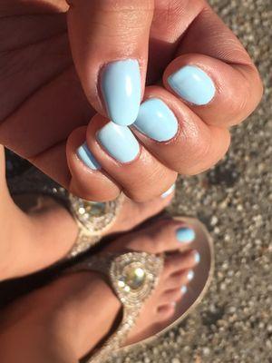 Light blue mani