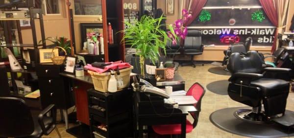 The Lounge at My Look Salon.  Hair Salon, Beauty and Barbershop in Allen Park, Michigan