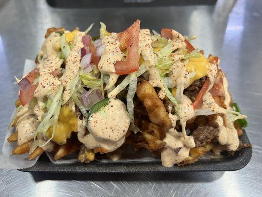 Loaded cheeseburger fries