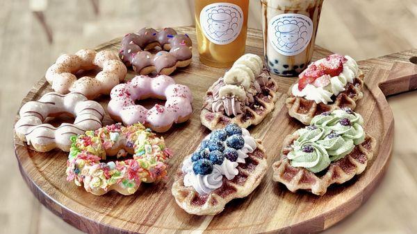 Boston's best tasting Mochi Donuts, Kroffles and boba drinks