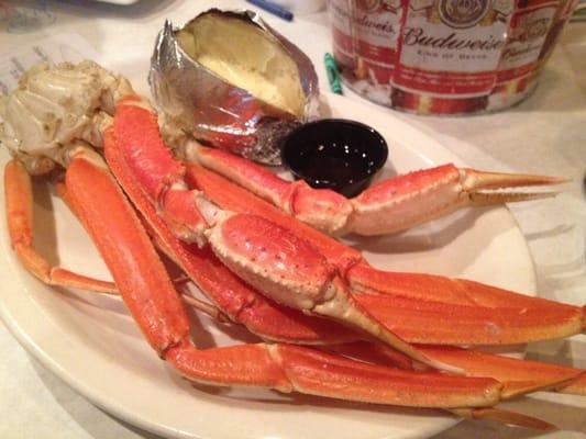 Saturday Night was  CRAB LEG Night!!