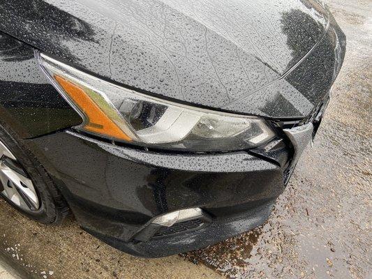 Front bumper (Before Repair)