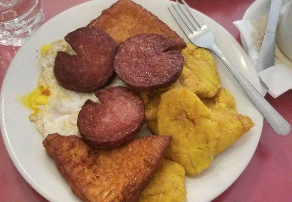 Dominican breakfast