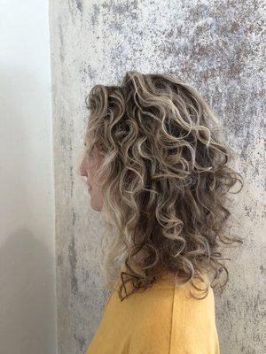 Naturally curly hair? Ask for Maven Laura