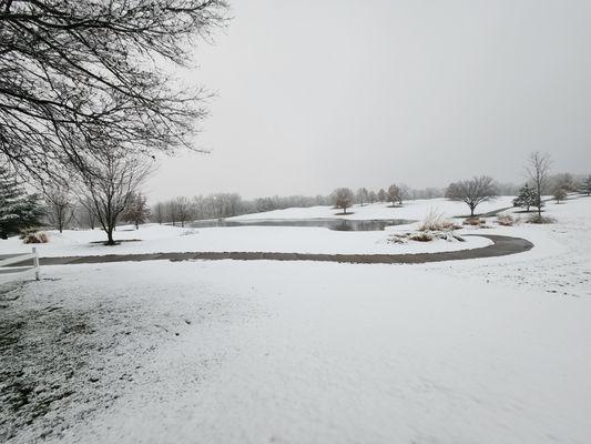 We will be closed 11-15-22, its not good for golf but it sure looks pretty. #GCOW #9ProShop #golfclub #golfclubreviews