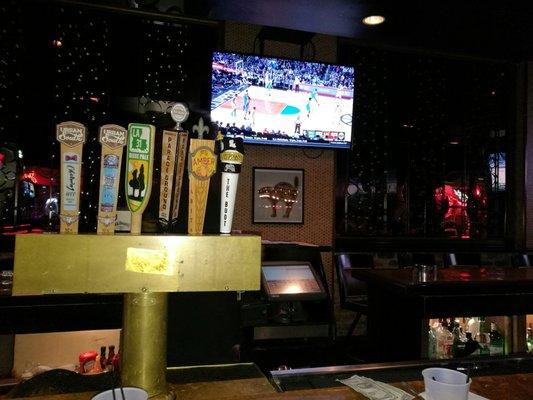 A quiet night for a drink while watching the LA Clippers play the OKC Thunder.