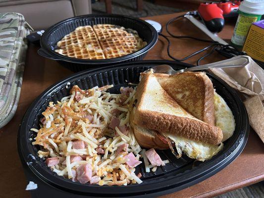 Texas Bacon Angus Patty Melt With Hash Browns (added Ham in the hash browns )