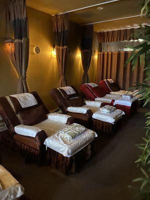 Group massage room