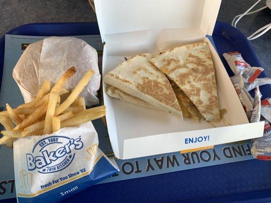 Quesadilla + fries