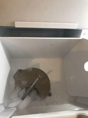 Broken ice maker