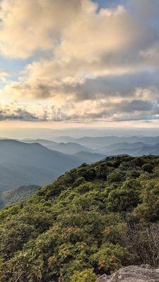 Craggy Pinnacle | Instagram: @telephonesmoothie