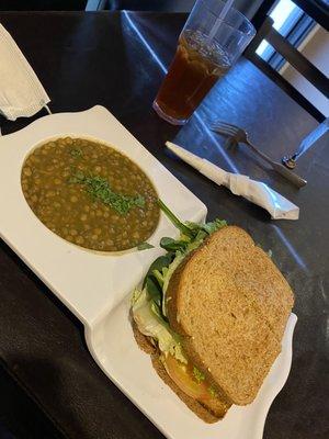 Avocado sandwich & lentils soap !