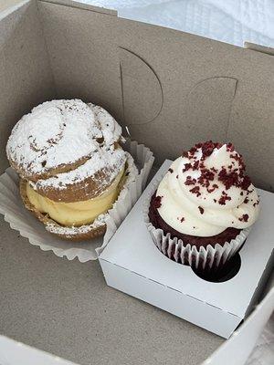 Cream puff and the red velvet cupcake