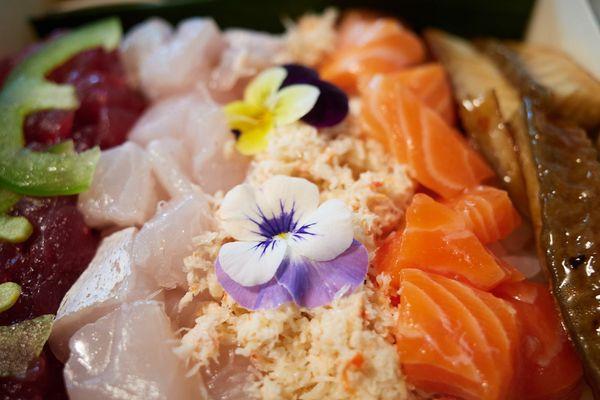 Chirashi box w/ fresh Dungeness crab, snapper, maguro, salmon, and unagi