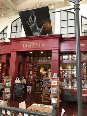 Lemuria Book Store