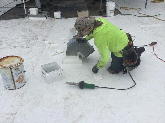 Monitoring the installation of new roofing system