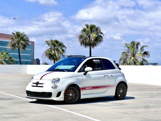 2013 Fiat 500 Abarth with extremely low miles and an immaculate condition!